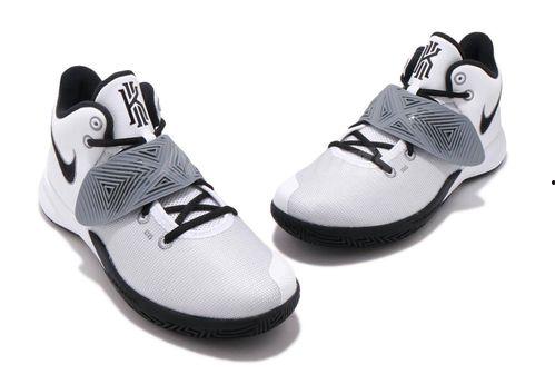 欧文球鞋最新爆料,设计革新,性能升级,引领潮流新篇章 第2张 欧文球鞋最新爆料,设计革新,性能升级,引领潮流新篇章 第2张